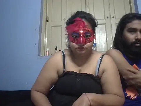 Naina1994 online show from May 2026 09:25:01 AM