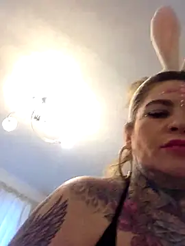 ellarealbrazilian online show from April 2026 10:57:01 AM