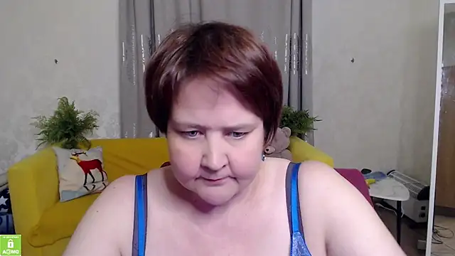 Snapshot of QUEEN02030 chatting on April 2026 03:05:01 PM QUEEN02030 online show from April 2026 03:05:01 PM