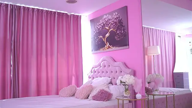 Snapshot of AnnSoleil chatting on May 2026 09:05:01 AM AnnSoleil online show from May 2026 09:05:01 AM