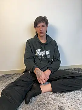 Snapshot of Omeo_Ryan chatting on March 2026 02:06:02 PM Omeo Ryan online show from March 2026 02:06:02 PM