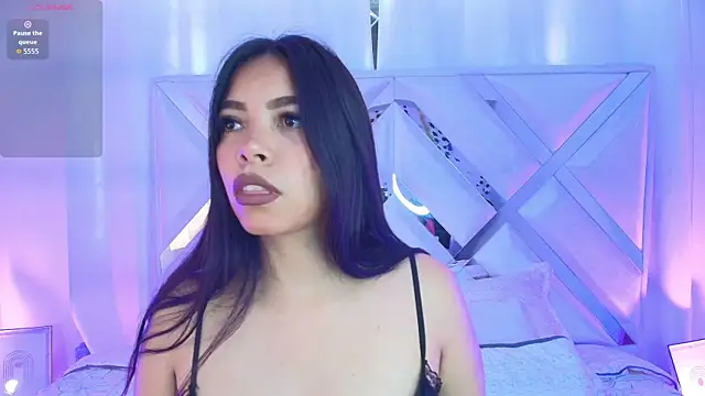 Snapshot of Ariana_castillo02 chatting on April 2026 01:03:01 PM Ariana castillo02 online show from April 2026 01:03:01 PM