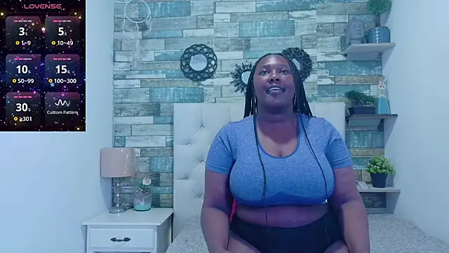 Skylernaomi online show from April 2026 01:12:01 PM