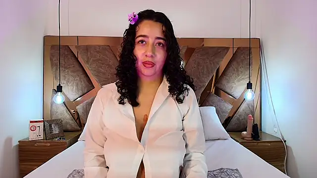 bella swwan  online show from May 2026 04:12:01 PM