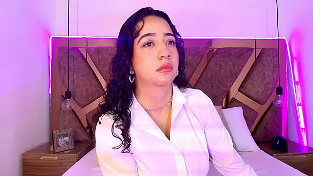 Snapshot of bella_swwan_ chatting on June 2026 01:34:02 PM bella swwan online show from June 2026 01:34:02 PM