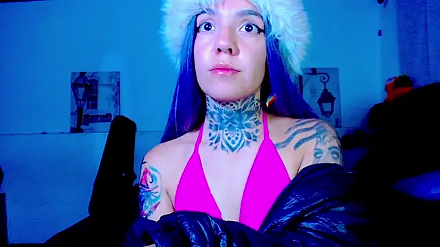 LannieGonzales online show from May 2026 02:45:01 PM