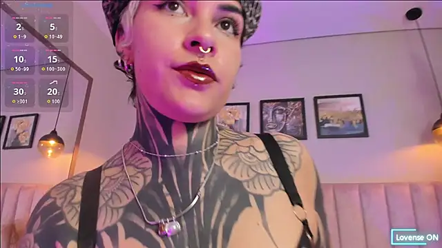 Luana fiore online show from May 2026 12:24:02 PM