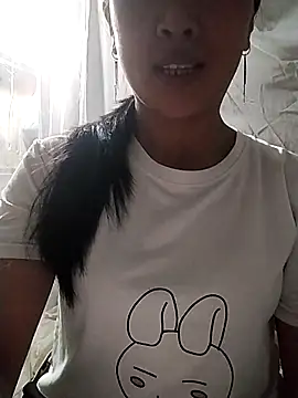 Lisa-aa online show from April 2026 01:03:02 PM