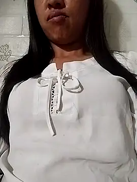 Lisa-aa online show from May 2026 10:47:02 PM