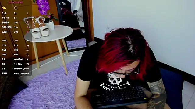 Violett Sykes online show from May 2026 04:28:02 AM