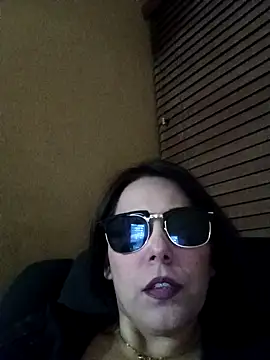 Aurora Luz001 online show from April 2026 06:58:01 AM