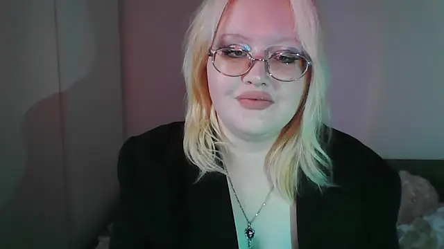 Snapshot of Elayne_Sweet chatting on April 2026 08:09:02 AM Elayne Sweet online show from April 2026 08:09:02 AM