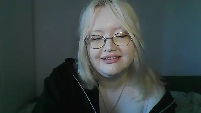 Snapshot of Elayne_Sweet chatting on April 2026 06:11:02 AM Elayne Sweet online show from April 2026 06:11:02 AM