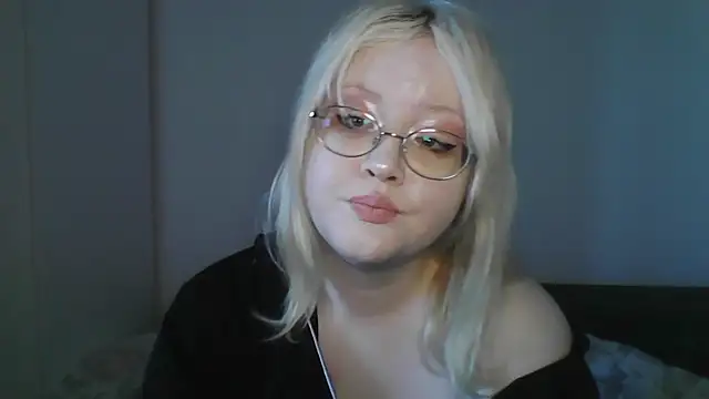 Snapshot of Elayne_Sweet chatting on May 2026 06:07:02 AM Elayne Sweet online show from May 2026 06:07:02 AM