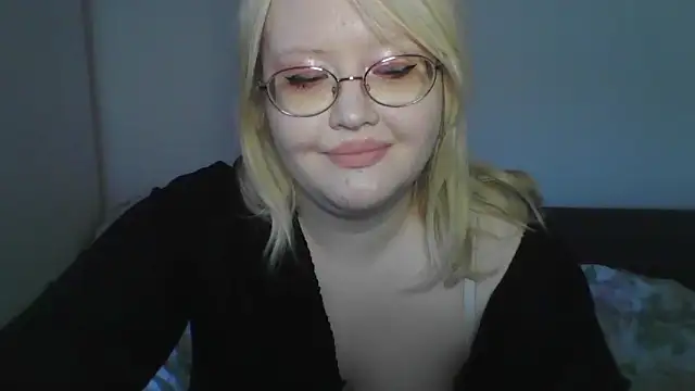 Snapshot of Elayne_Sweet chatting on May 2026 06:08:01 AM Elayne Sweet online show from May 2026 06:08:01 AM
