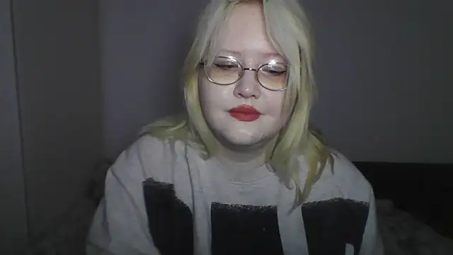 Snapshot of Elayne_Sweet chatting on May 2026 06:10:02 AM Elayne Sweet online show from May 2026 06:10:02 AM