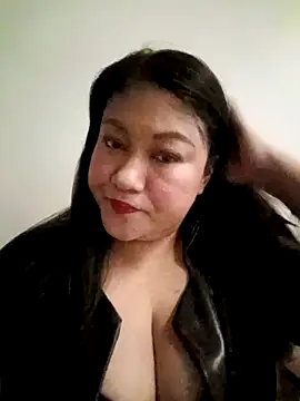 dominalisa online show from April 2026 10:44:01 AM