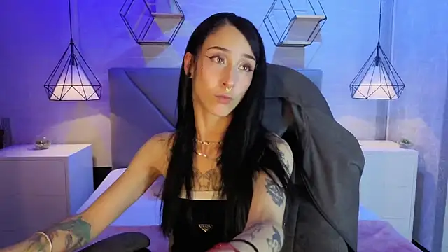 lhiamfitt10 online show from May 2026 10:30:02 PM