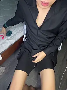 tuanhip online show from May 2026 02:17:02 AM