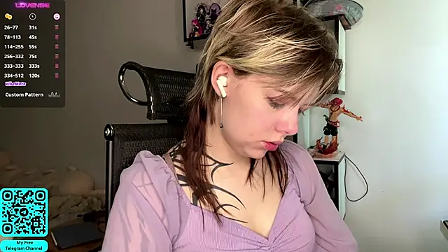 MadalynNosel online show from May 2026 07:24:02 AM