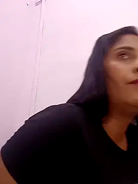 SofiaMendez1  online show from April 2026 03:36:02 PM