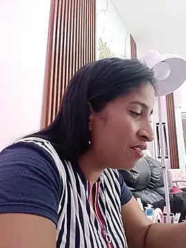 SofiaMendez1  online show from May 2026 04:11:01 PM