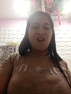 Snapshot of SofiaMendez1_ chatting on June 2026 01:43:01 PM SofiaMendez1 online show from June 2026 01:43:01 PM