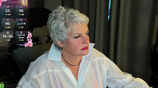 Linda Zef1r online show from May 2026 09:27:02 AM