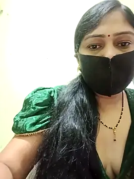 Snapshot of Pinki-girl chatting on May 2026 07:05:02 AM Pinki-girl online show from May 2026 07:05:02 AM