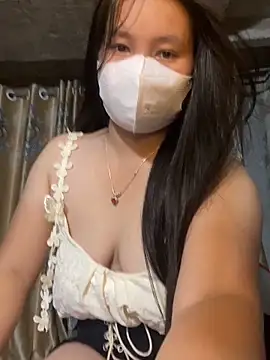 Mely2005 online show from June 2026 03:21:02 PM