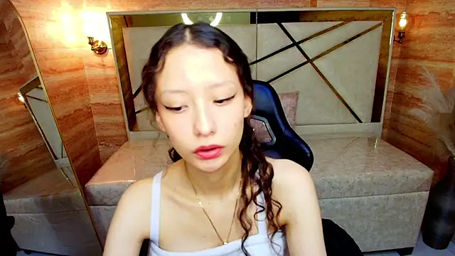 Snapshot of abby__r chatting on April 2026 12:39:01 PM abby r online show from April 2026 12:39:01 PM