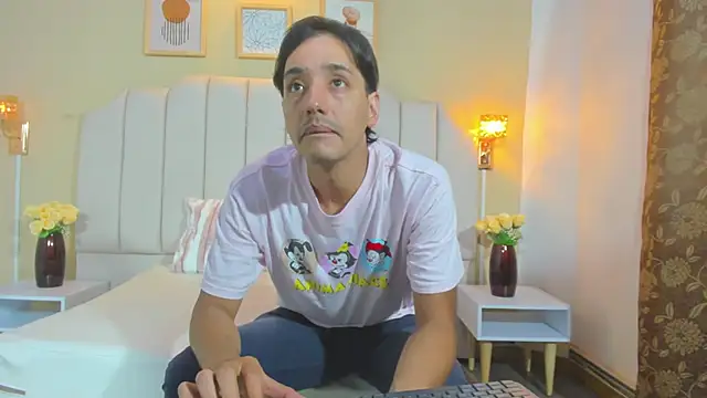 justinschneider online show from April 2026 07:33:02 PM