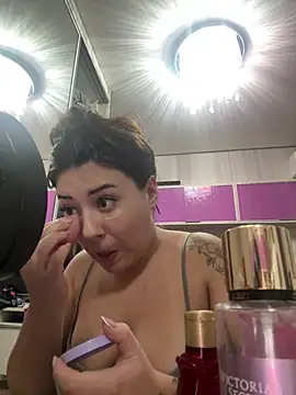 loyst online show from April 2026 01:03:01 AM