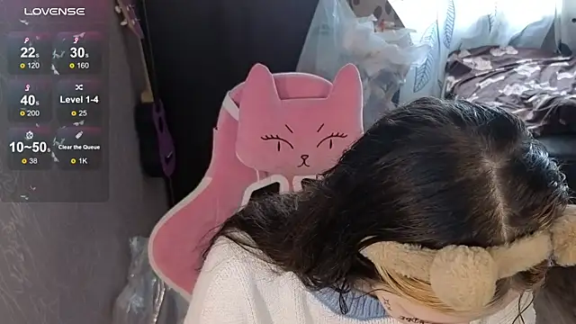 Snapshot of Liaa_Lii chatting on April 2026 10:21:01 AM Liaa Lii online show from April 2026 10:21:01 AM