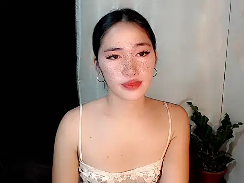 urasiankylie online show from May 2026 10:31:01 AM