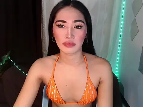urasiankylie online show from June 2026 06:01:01 PM