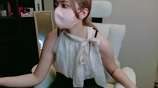 Snapshot of YUA_0425 chatting on August 2026 04:38:02 PM YUA 0425 online show from August 2026 04:38:02 PM