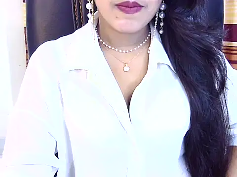 Noor Zarin online show from May 2026 08:28:02 PM