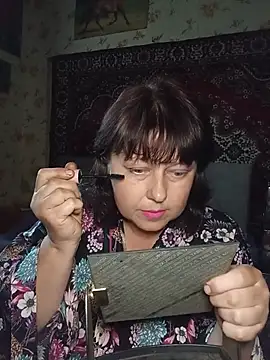 Snapshot of AuroKaria chatting on June 2026 03:17:01 PM AuroKaria online show from June 2026 03:17:01 PM