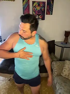 Snapshot of Edson_Blure chatting on April 2026 10:08:02 PM Edson Blure online show from April 2026 10:08:02 PM