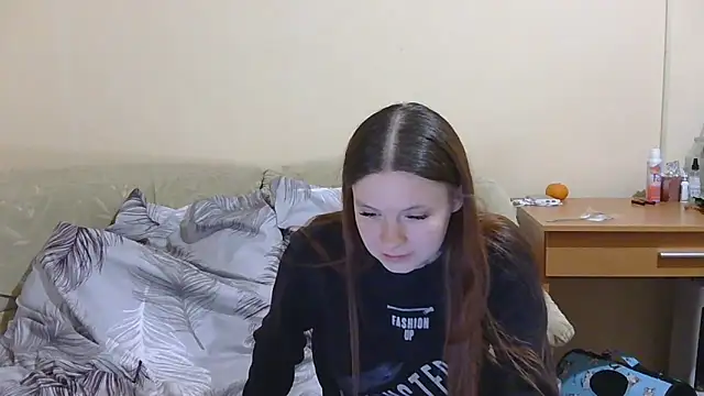 JessicaHolland1 online show from April 2026 06:13:02 PM
