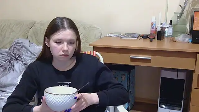 JessicaHolland1 online show from May 2026 08:35:02 PM