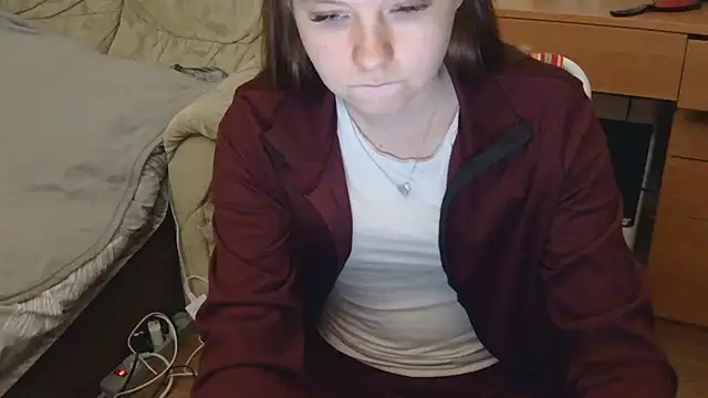 JessicaHolland1 online show from May 2026 07:55:02 PM