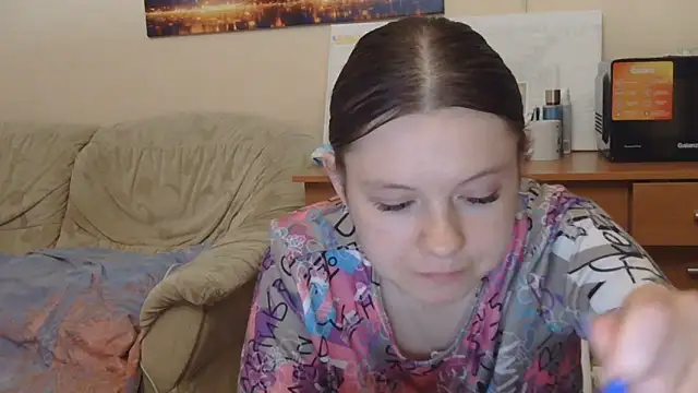JessicaHolland1 online show from June 2026 05:37:01 PM