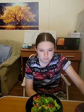 JessicaHolland1 online show from June 2026 06:32:02 PM