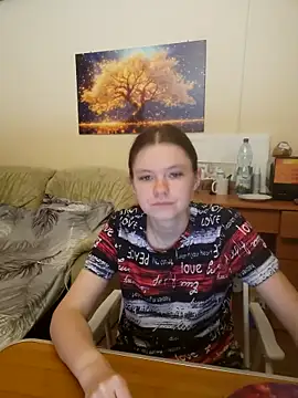 JessicaHolland1 online show from June 2026 05:39:01 PM