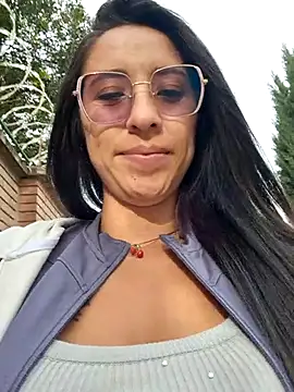 Snapshot of VALERY-94 chatting on May 2026 12:04:02 PM VALERY-94 online show from May 2026 12:04:02 PM