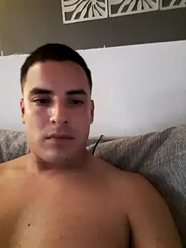 Snapshot of tomasF7 chatting on April 2026 01:36:02 AM tomasF7 online show from April 2026 01:36:02 AM