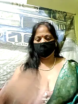 Snapshot of SEEMA_012 chatting on April 2026 05:36:02 AM SEEMA 012 online show from April 2026 05:36:02 AM