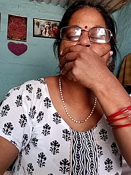 Snapshot of SEEMA_012 chatting on May 2026 04:50:01 AM SEEMA 012 online show from May 2026 04:50:01 AM